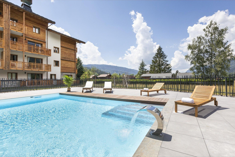 Pool 5, Apartment in Samoens With Spa & Pool, Haute-Savoie