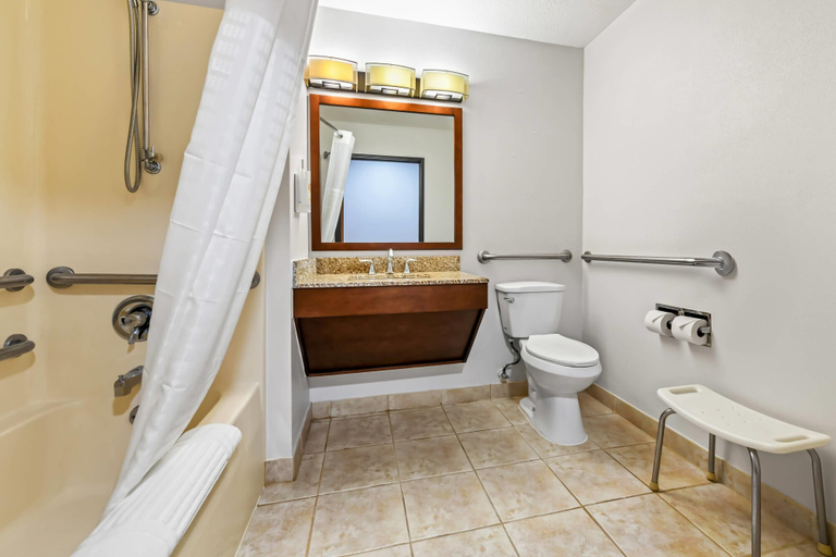 Bathroom 4, Comfort Inn Rhinelander, Oneida