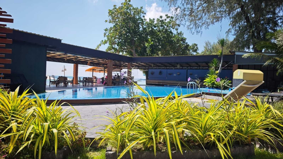 Sport & Beauty 5, Dong Talay Lipe Beach Resort, Muang Satun