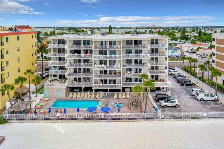 Room 3, The Old Man the Sea-seaview 101, Pinellas