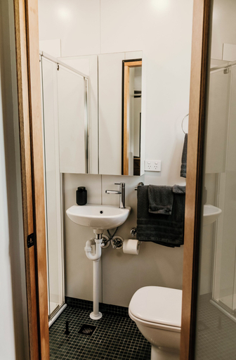 Bathroom 4, Contained in Nimbin, Lismore - Pt B