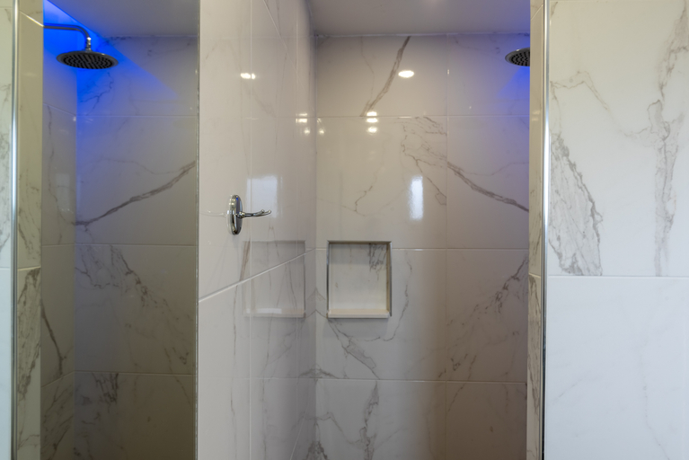 Bathroom 5, Village Inn, Ionian Islands