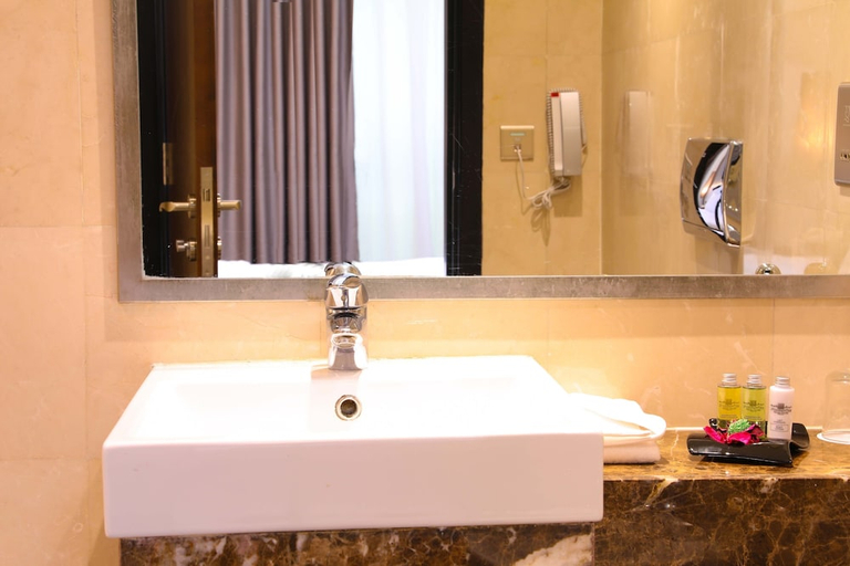 Bathroom 5, Number One Tower Suites, Dubai