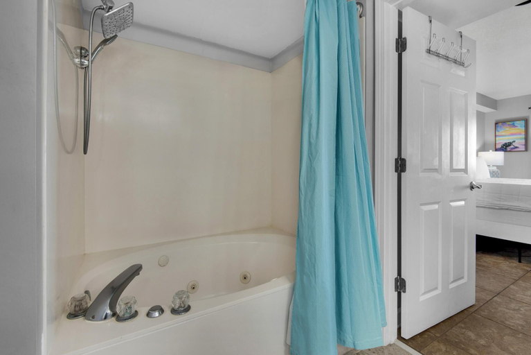Bathroom 3, Pelican Isle 512, Okaloosa