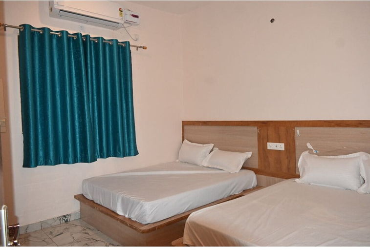 Room 3, Malwa resort, Satna