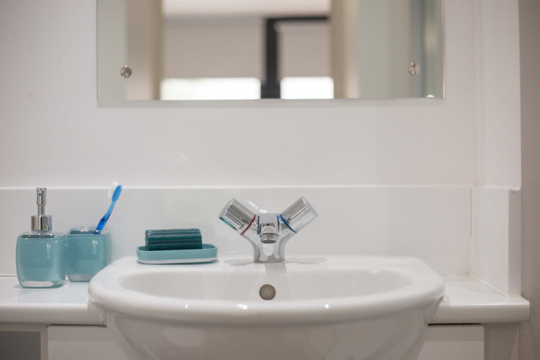Bathroom 2, Student Only The Ballet School, Glasgow
