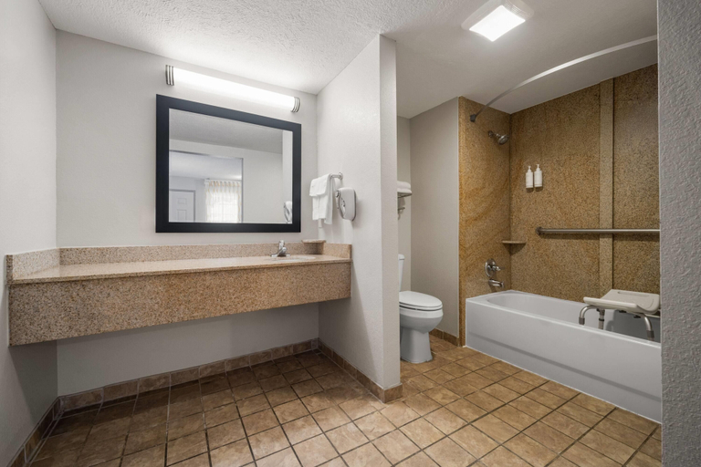 Bathroom 4, Days Inn by Wyndham Canton, Cherokee