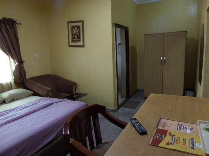 Bedroom 2, Leksokky Hotel and Suites, AdoOdo/Ota