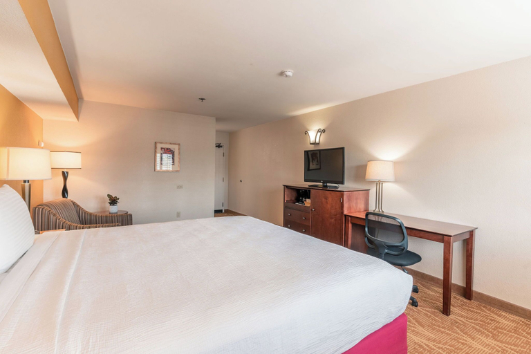 Bedroom 3, Governors Inn Hotel, Sacramento