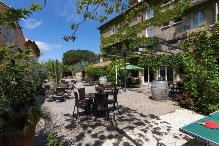 Exterior & Views 2, Logis hôtel Les Vignes Blanches, Gard