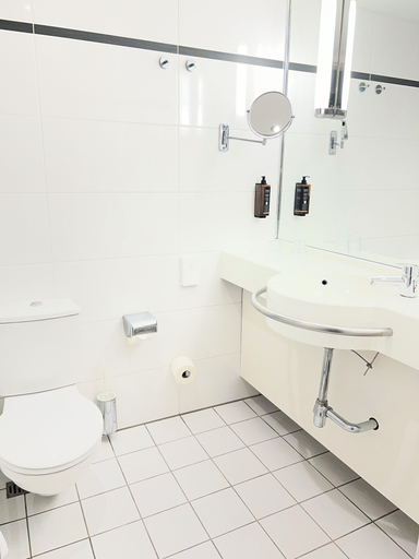 Bathroom 5, Mercure Hotel Hamm, Hamm