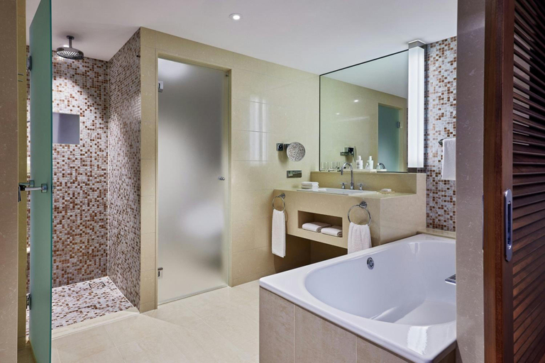 Bathroom 3, JW Marriott Hotel Frankfurt, Frankfurt am Main