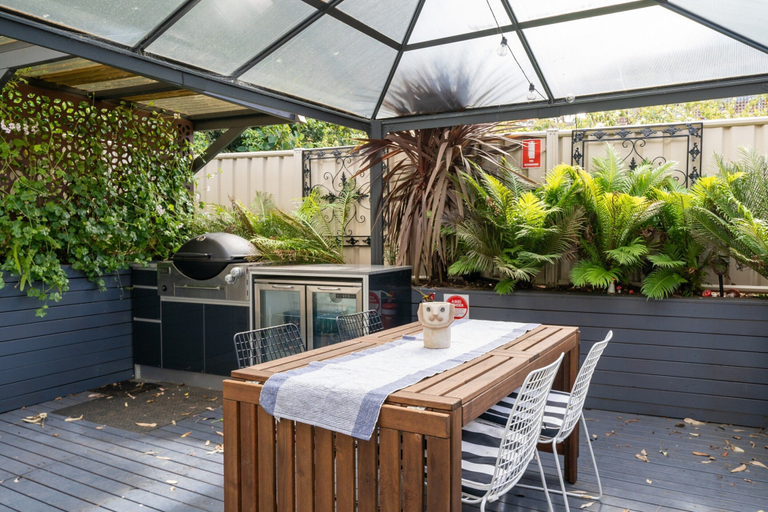 Outdoor dining 5, 3-bed With Beach Views and Entertainment Area, Eurobodalla