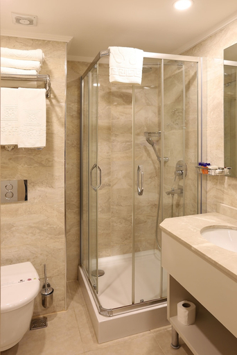 Bathroom 5, Alpinn Hotel Istanbul- Special Class, Fatih