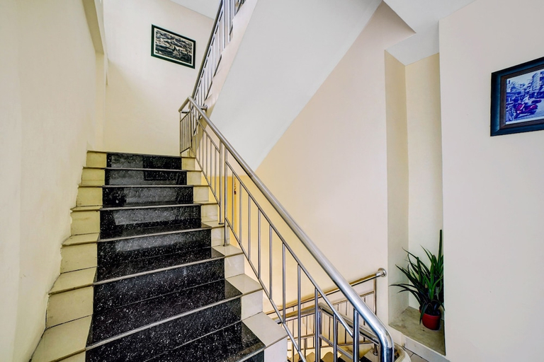 Public Area, Hotel O Wesly House, Medan