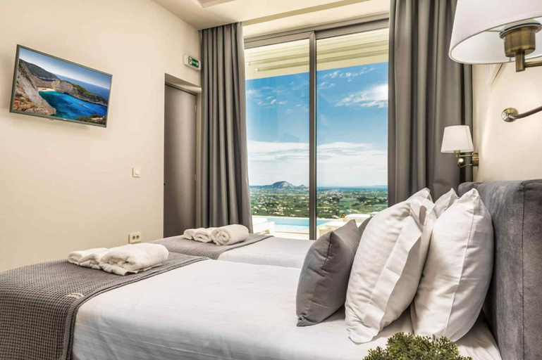 Room 3, Pietra Cave Suite With Private Pool, Ionian Islands