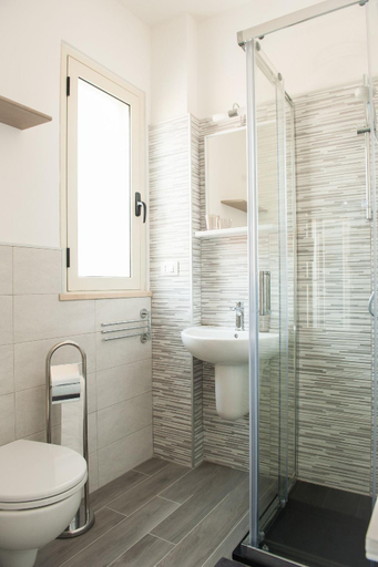 Bathroom 3, Casa Vacanze B&B Ucciali, Crotone