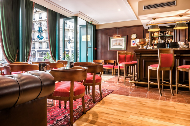 Food & Drinks 5, Villa Pantheon, Paris