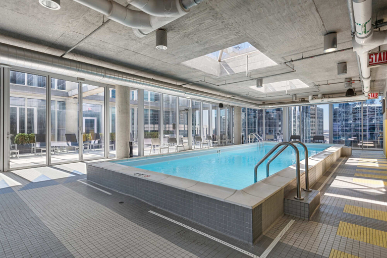 Room 2, 2BR Apt Stunning Views Steps to Michigan Avenue, Cook