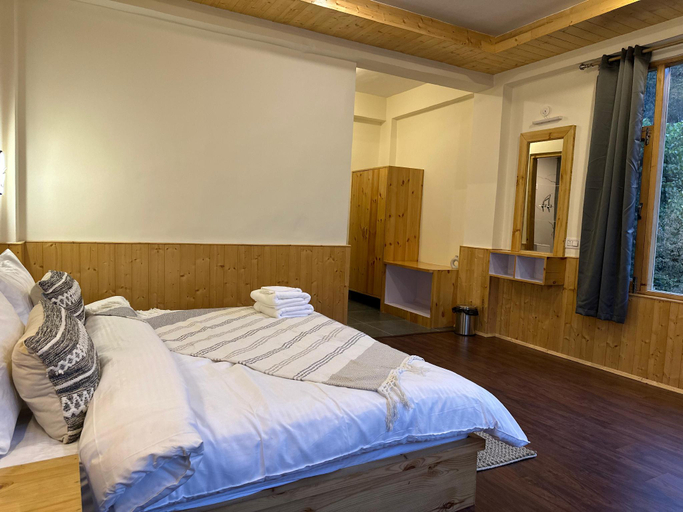 Bedroom 2, Doghari Stays - Casa de Paradiso , Kullu