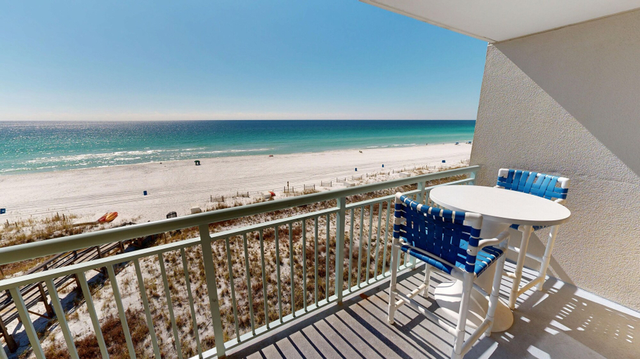 Outdoor dining 4, Pelican Isle 503 2 Bedroom Condo, Okaloosa
