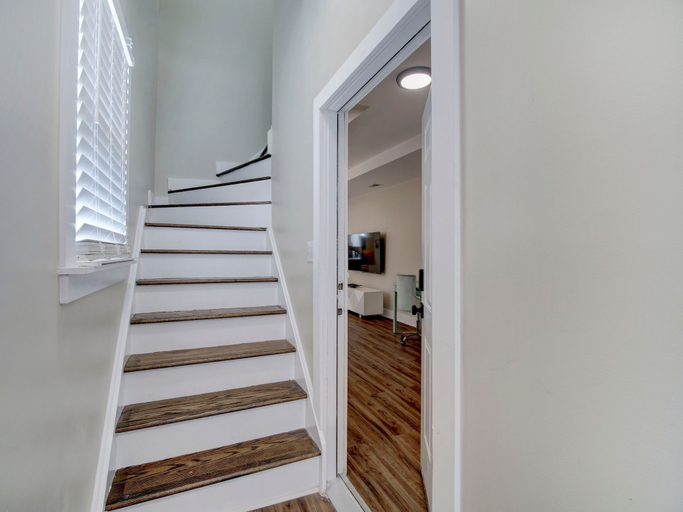 Room 4, Comfy Bright Peaceful 1BR - Minutes to NYC, Jersey City