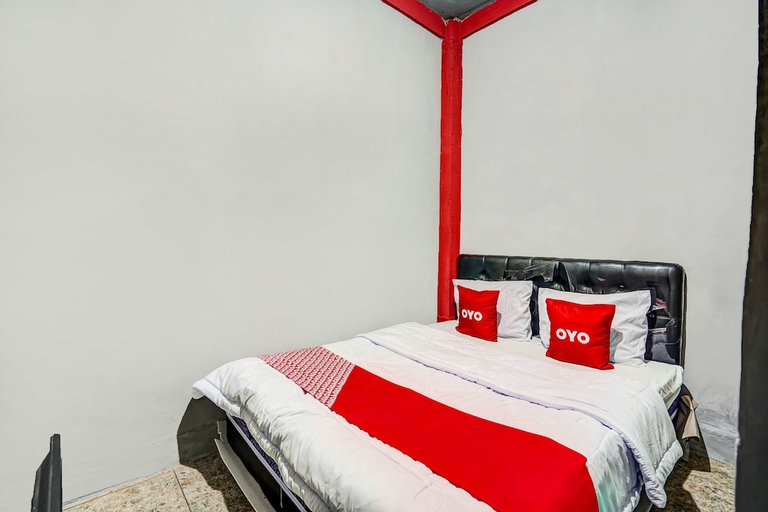 Bedroom 3, Hotel O Griyo Sonia, Surabaya