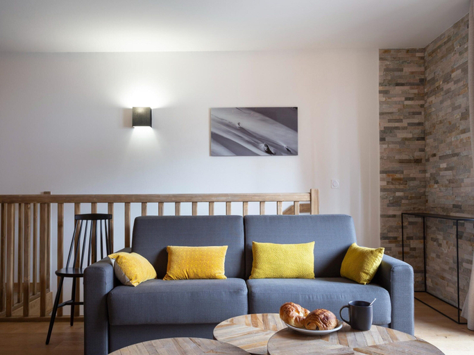 Living room 3, Apartment in Plagne 1800 With Ski-in/ski-out, Savoie