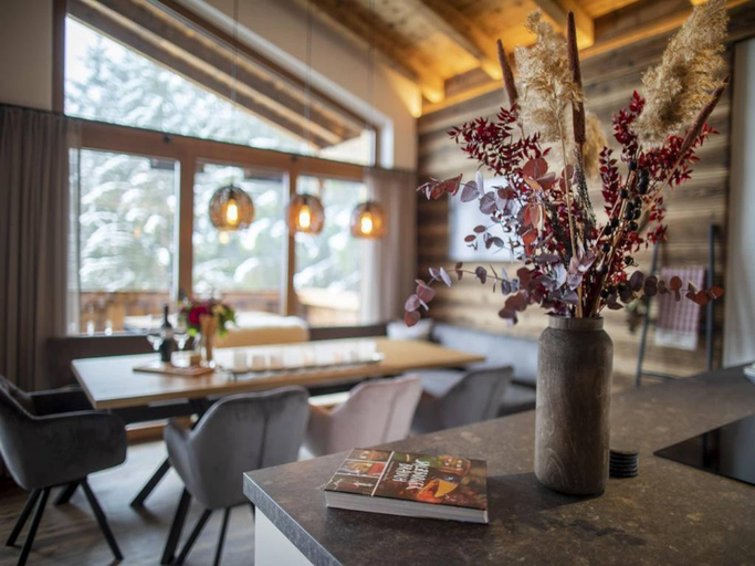 5, Chalet in Neukirchen near Wildkogel Ski Slope, Zell am See