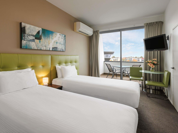 Bedroom 3, Mercure Melbourne Caroline Springs, Melton - East