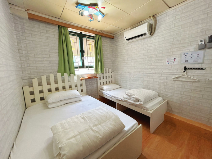 Bedroom 4, Cozy Inn Jordan Station, Kowloon
