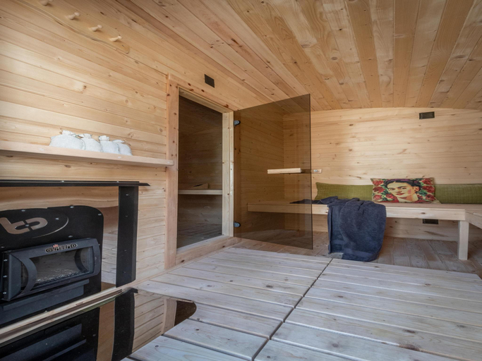 4, Chalet in Roprachtice near Ski Slopes, Pardubice