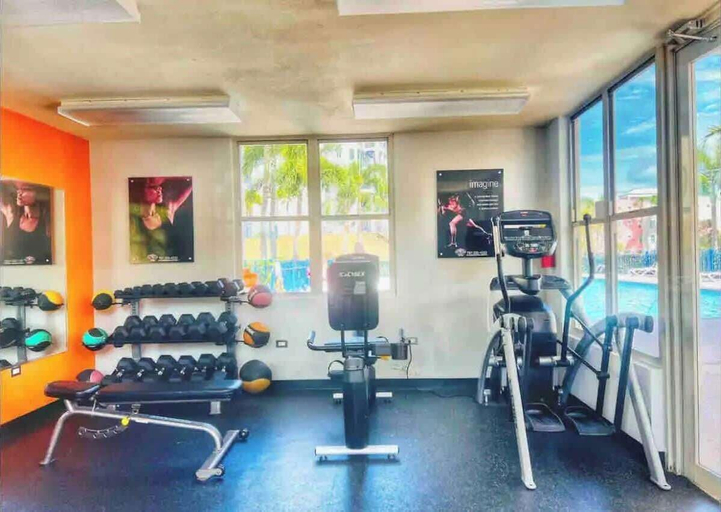 Fitness facility, Marbella PH Rooftop Oasis in Costa Brava, Ceiba