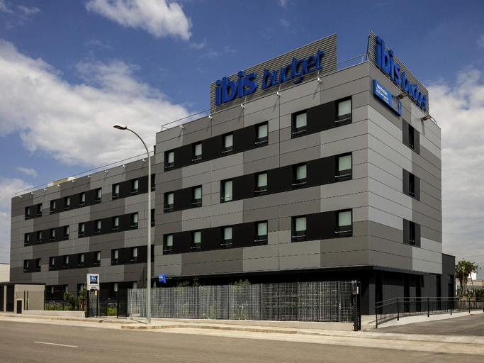 Exterior & Views 2, ibis budget Valencia Alcasser, Valencia
