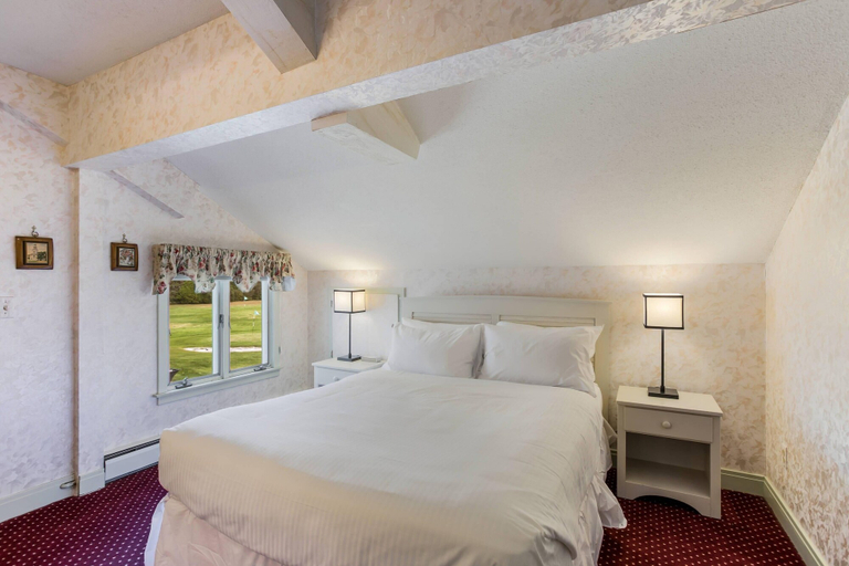 Bedroom 3, The Palmer House Resort, an Ascend Collection Hotel, Bennington