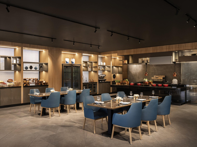 Food & Drinks 5, Novotel Chandigarh Tribune Chowk, Chandigarh