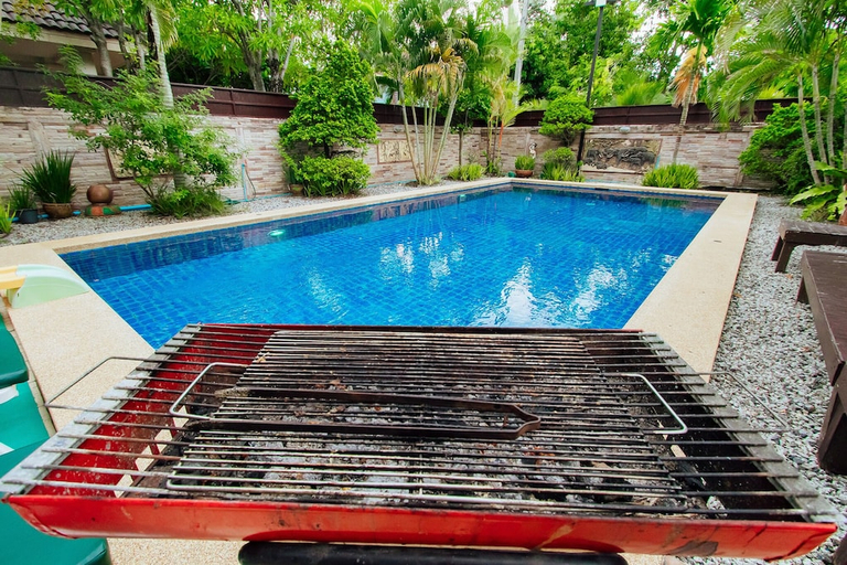 Sport & Beauty 5, Captivating 3-bed Villa in Muang Pattaya, Bang Lamung