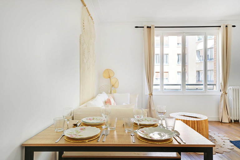 Others 3, Charming apartment -4P- Near Arc de Triomphe , Paris