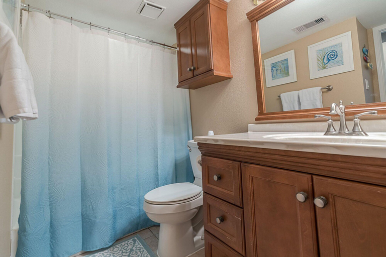 Room 2, Seascape 2320 in Galveston, Galveston
