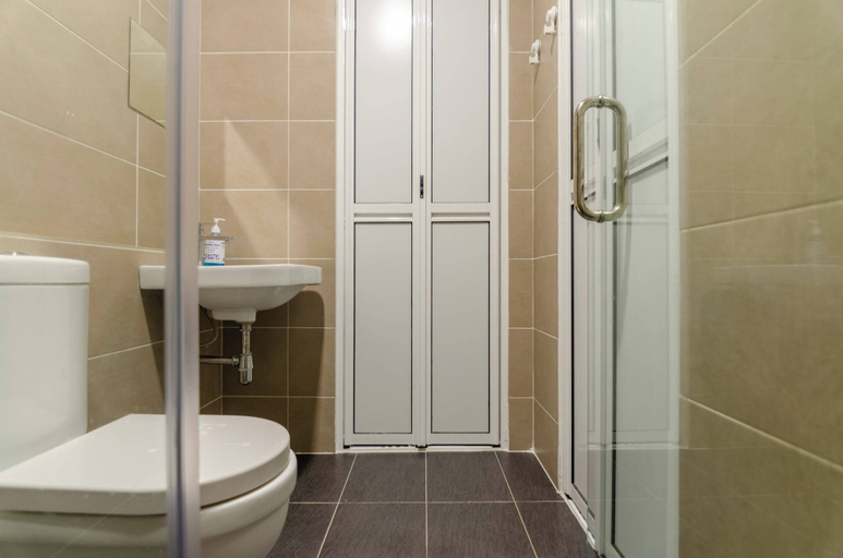 Bathroom 4, Stylish Dpristine 9 Next to Legoland Free Parking, Johor Bahru