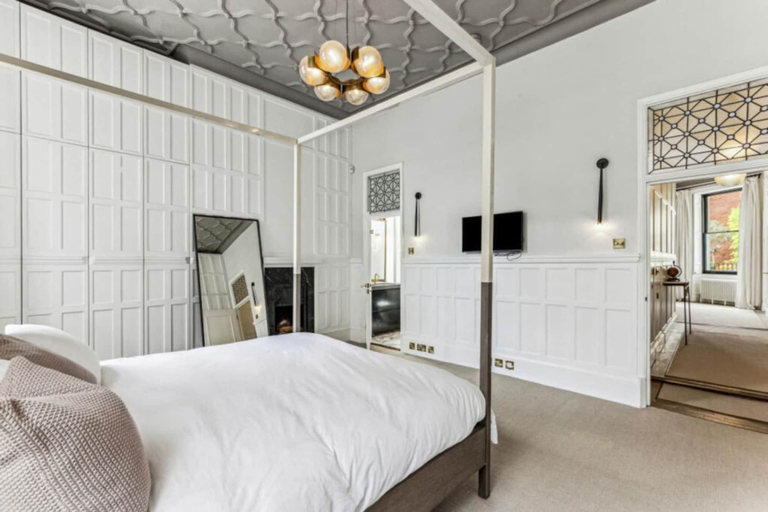 Room 5, Harley Street Elegance With Private Garden, London