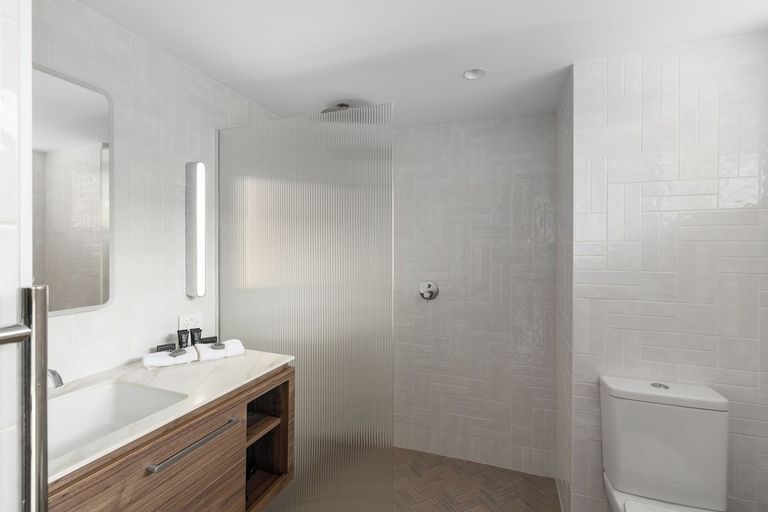 Bathroom 4, The Henty, Mount Gambier