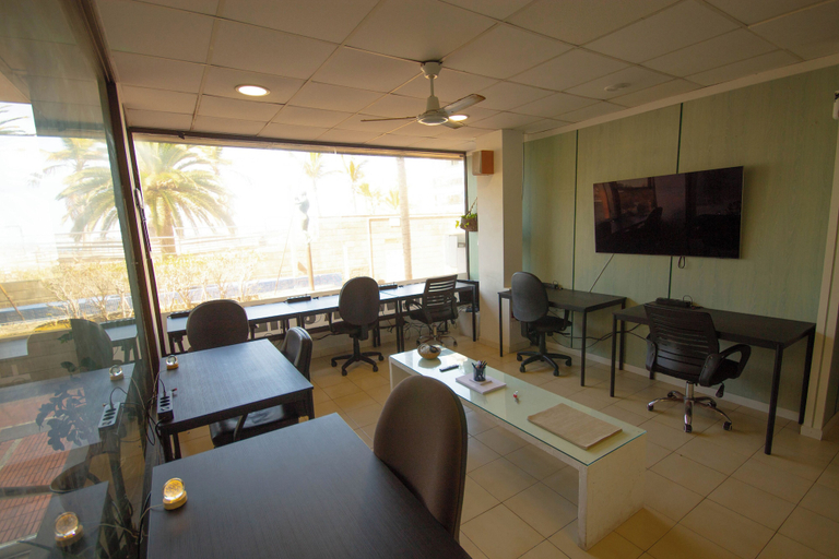 Living area 5, Hostel Tropical Work, Las Palmas