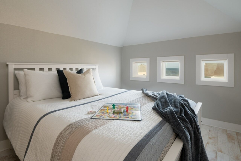 Room 3, Casa Del Sol 4 Bedroom Home, Galveston