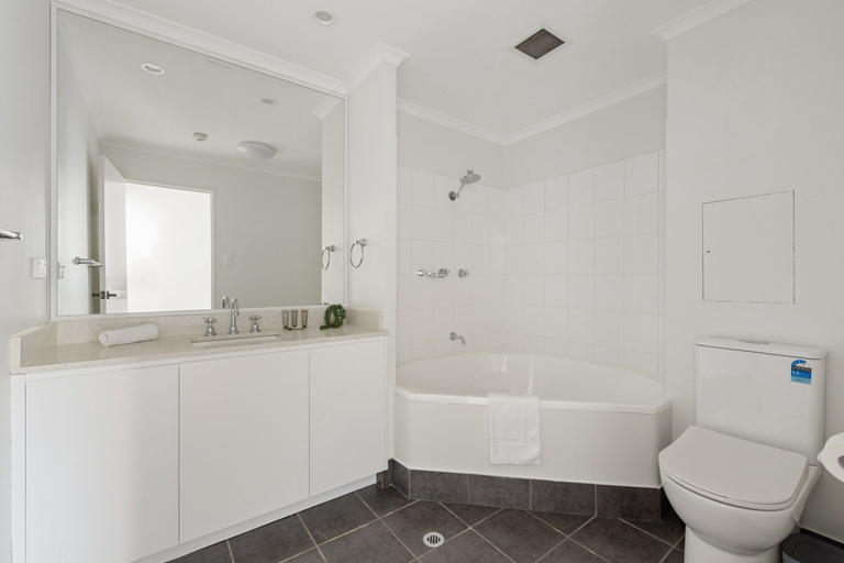 Bathroom 4, Stylish 2-Bed Apartment with Pool in Camperdown, Sydney