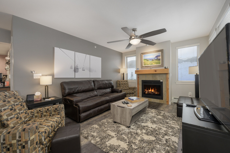 Living area 3, Founders - 4374 2 Bedroom Condo by RedAwning, Grand
