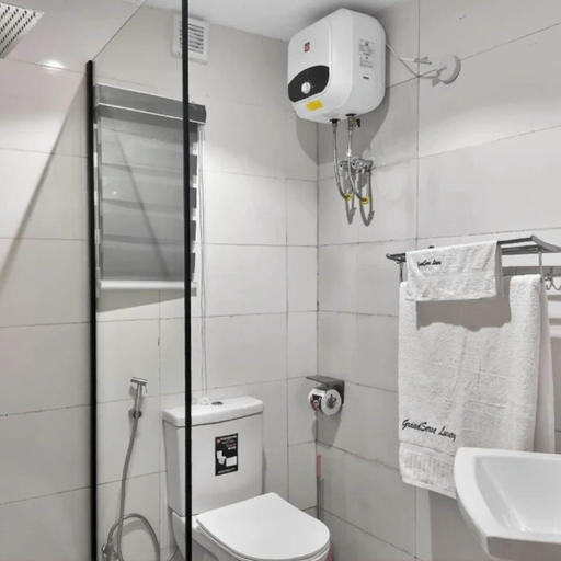 Bathroom 2, GrandServe Luxury Apartments, AbujaMun