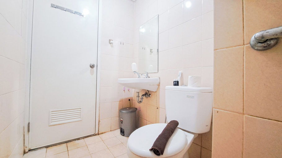 Interior 4, Standard 2Br At Parahyangan Residence Apartment, Bandung