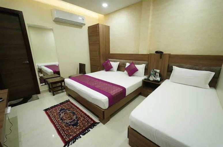 Room 5, Hotel SS Royal, Amritsar