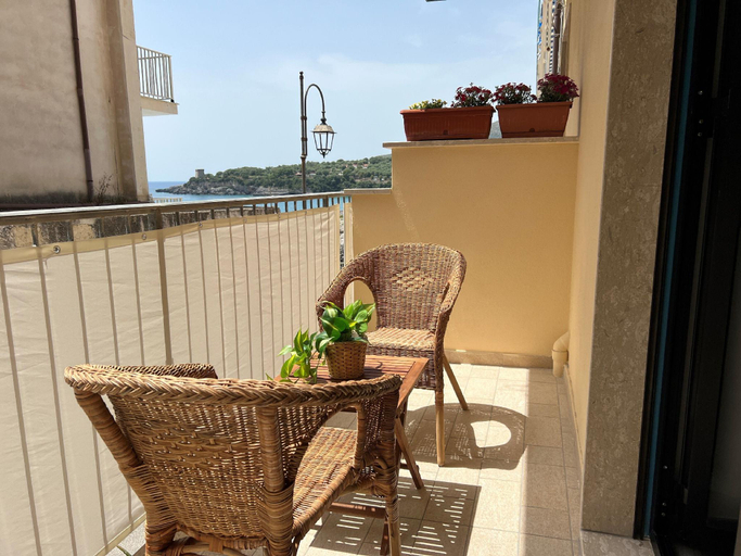Others 5, B&B Fronte Mare, Salerno